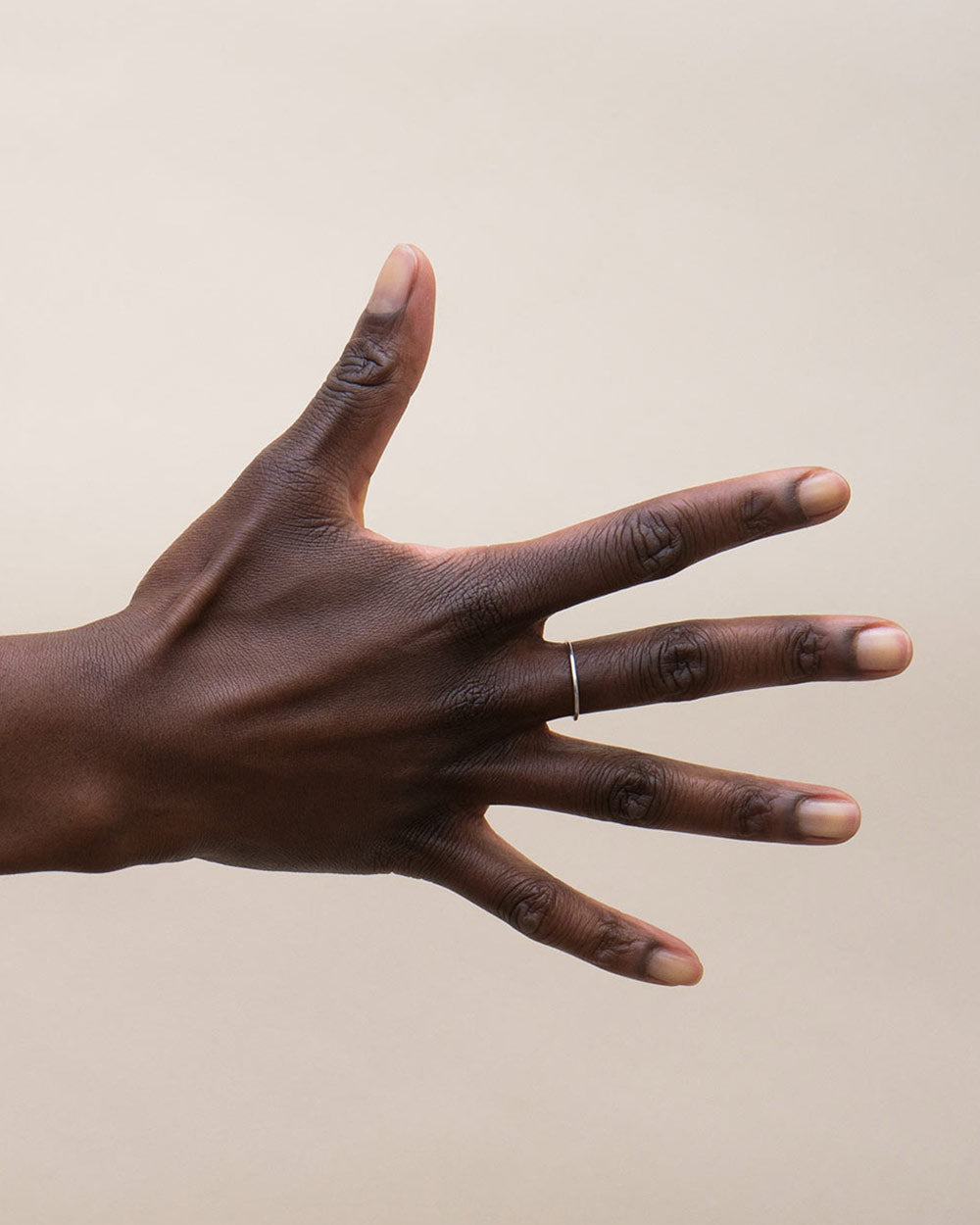 THE ROUND CUT RING SILVER