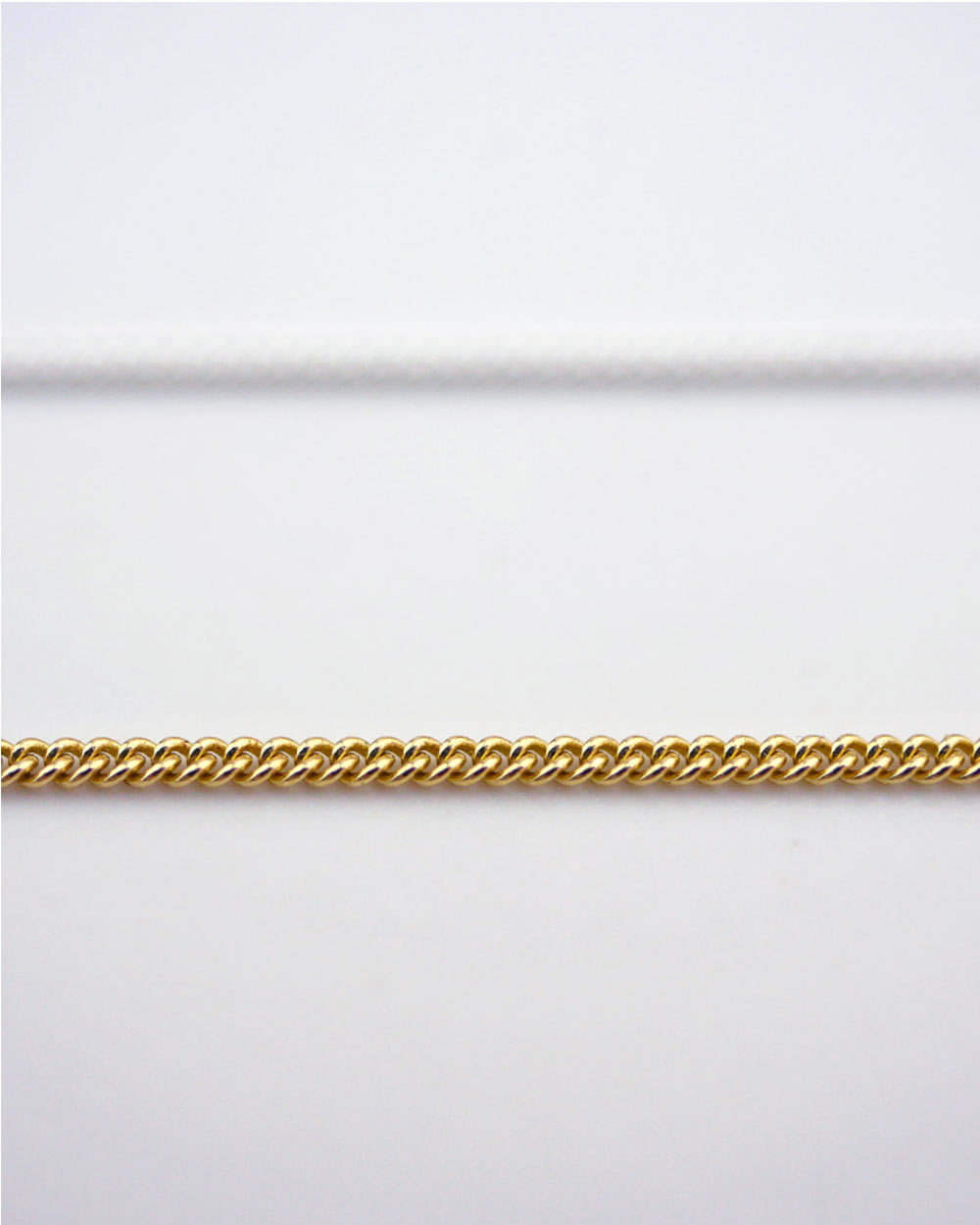 THE CURB CHAIN GOLD